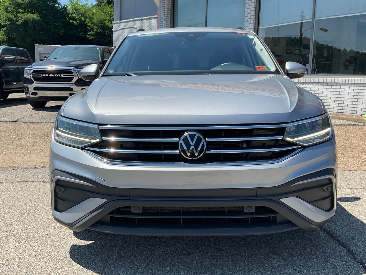 Volkswagen Tiguan S 2024
