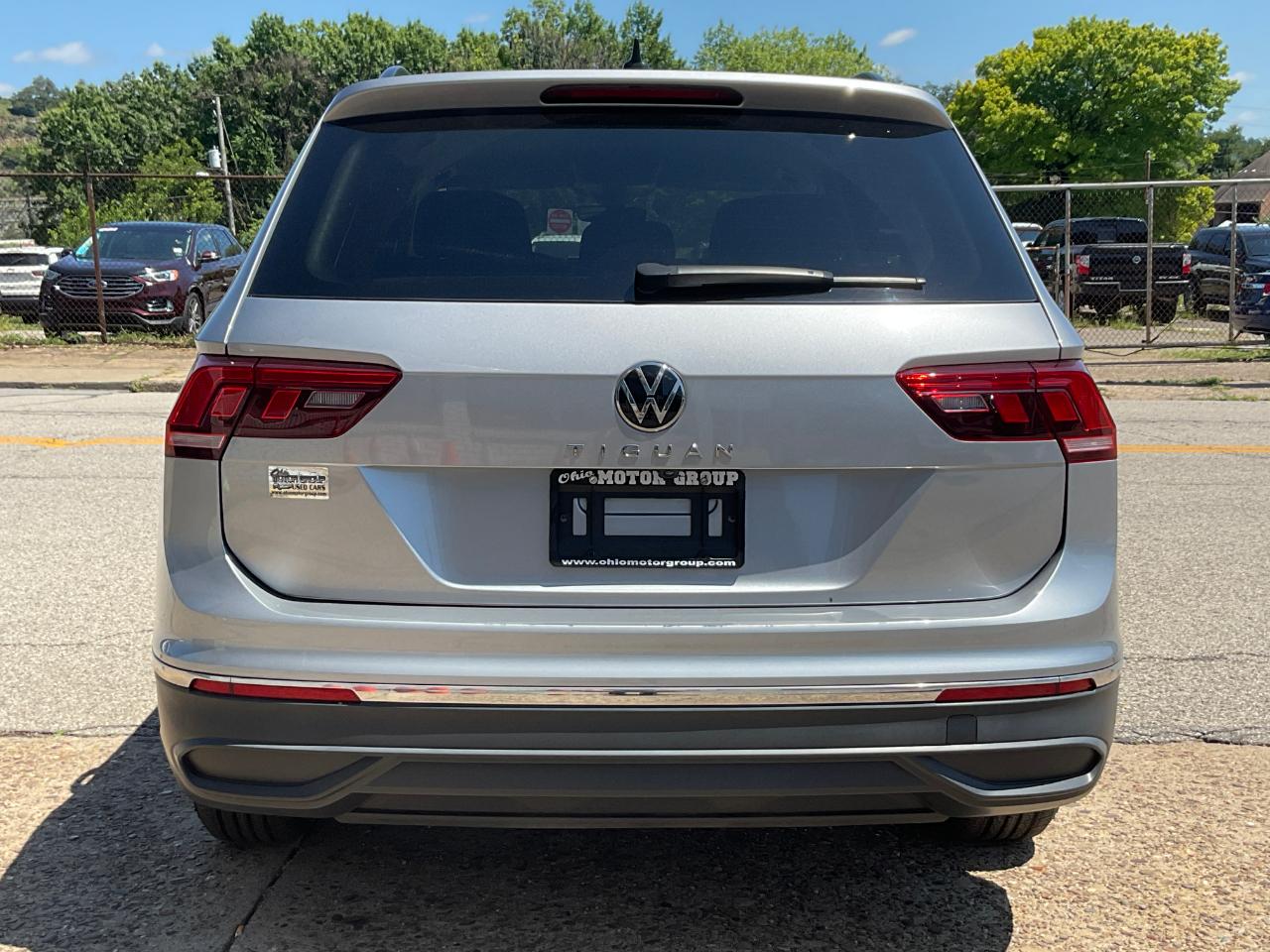 Volkswagen Tiguan S 2024