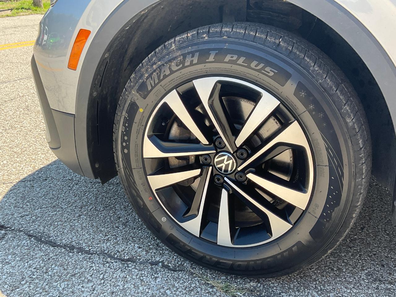 Volkswagen Tiguan S 2024