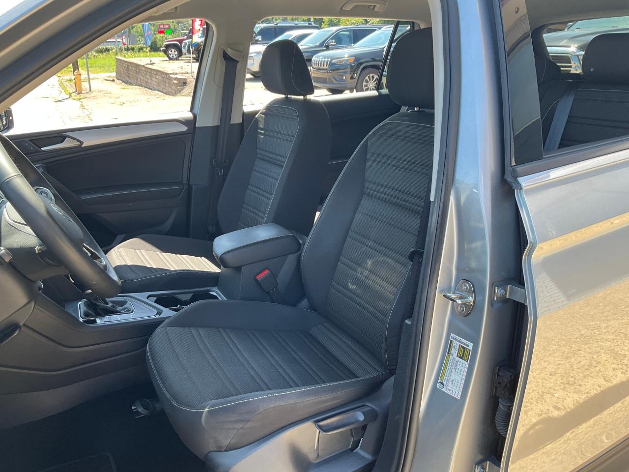 Volkswagen Tiguan S 2024