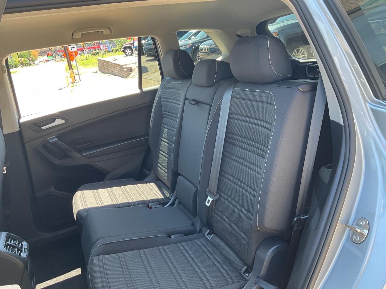 Volkswagen Tiguan S 2024