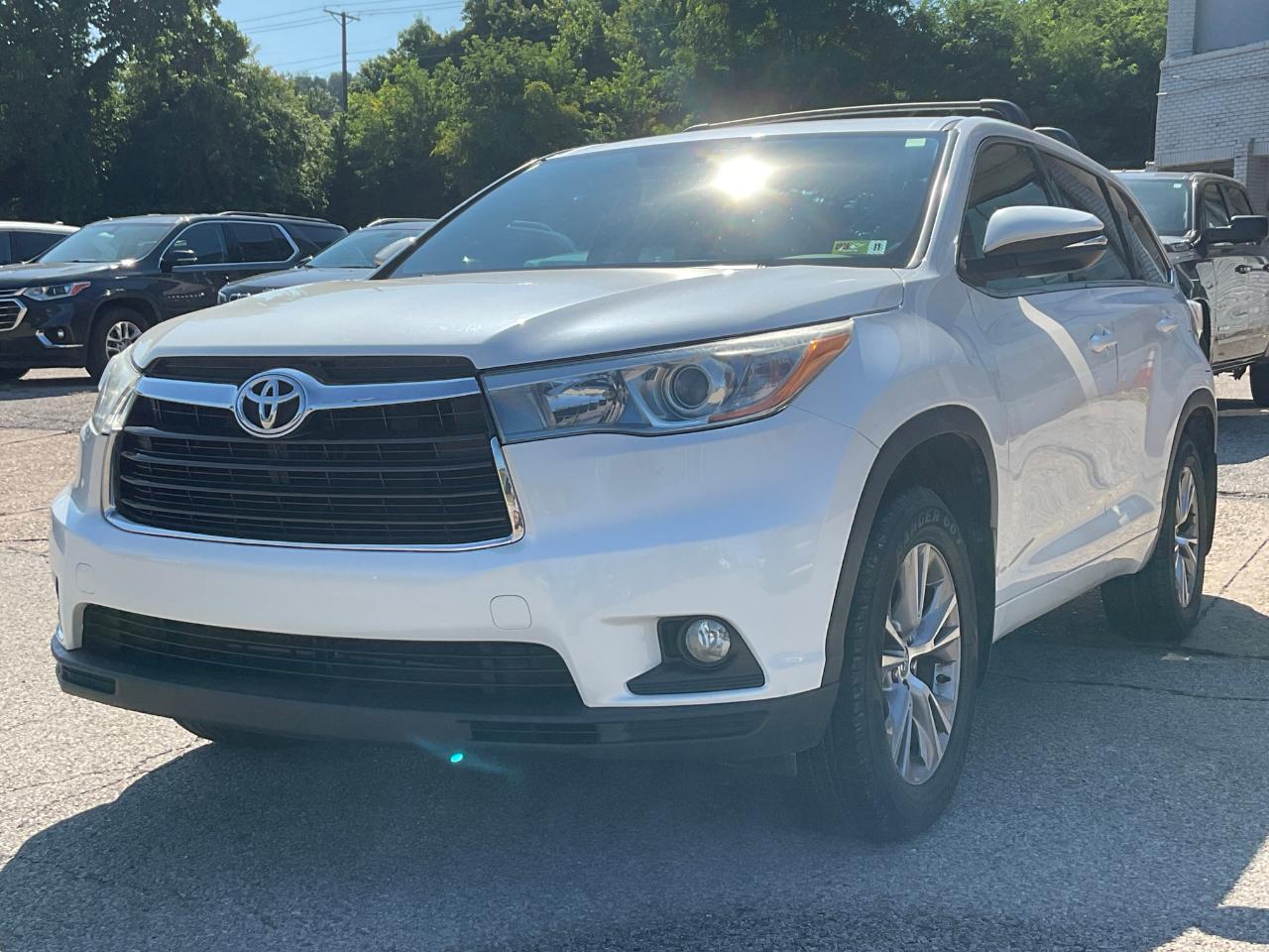Toyota Highlander LE AWD V6 2015