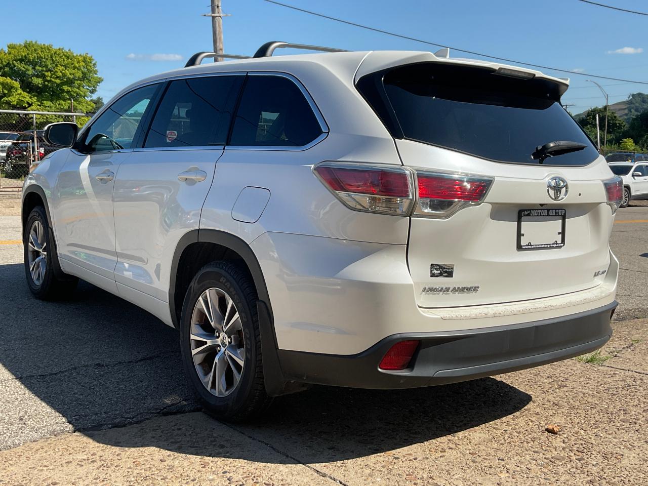 Toyota Highlander LE AWD V6 2015