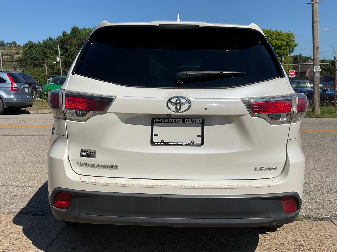 Toyota Highlander LE AWD V6 2015