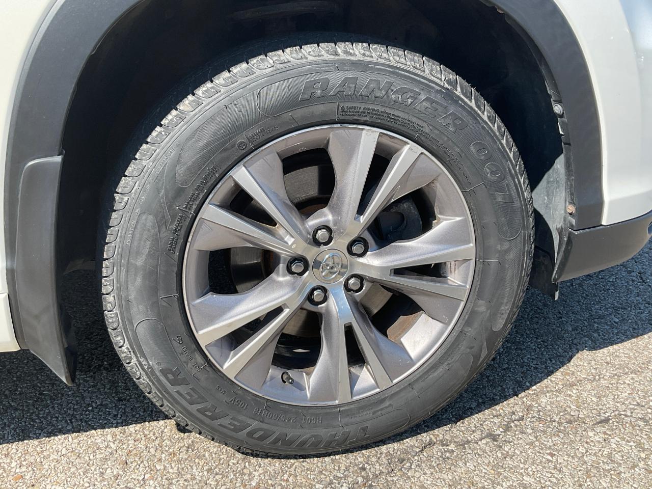 Toyota Highlander LE AWD V6 2015