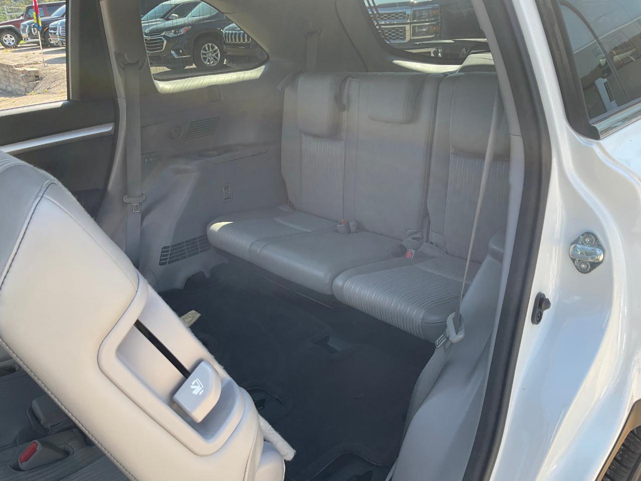 Toyota Highlander LE AWD V6 2015