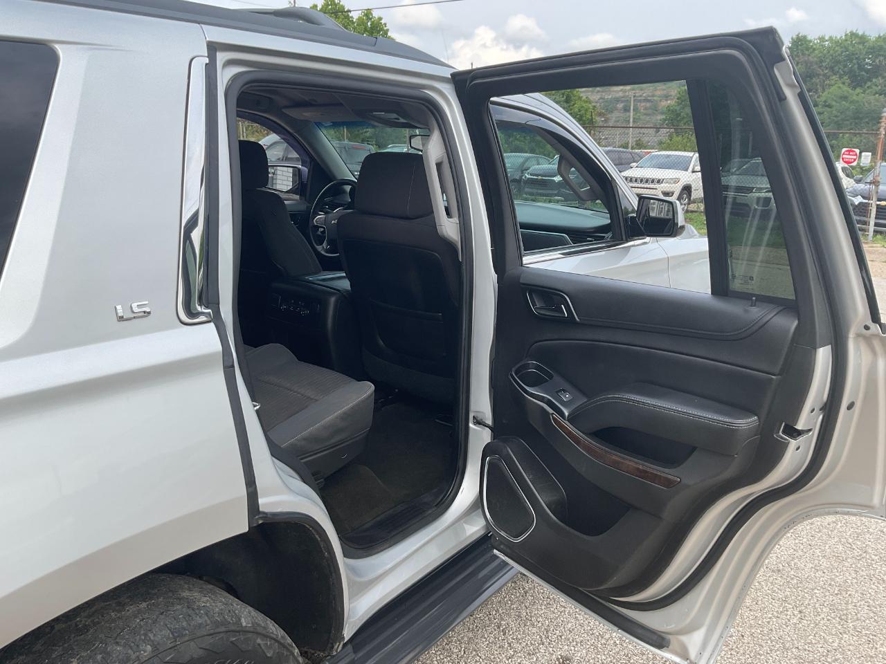 Chevrolet Tahoe LS 4WD 2015