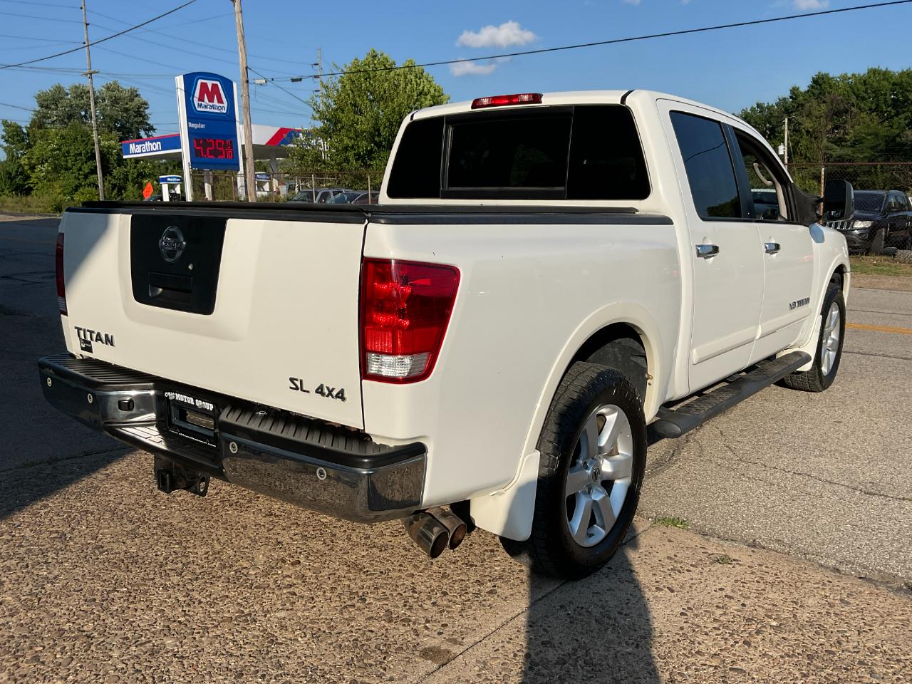 Nissan Titan S Crew Cab 4WD 2011