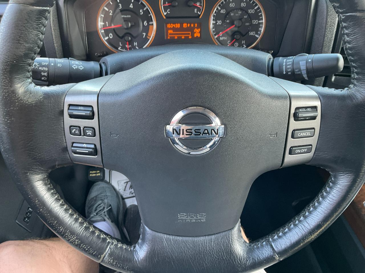 Nissan Titan S Crew Cab 4WD 2011