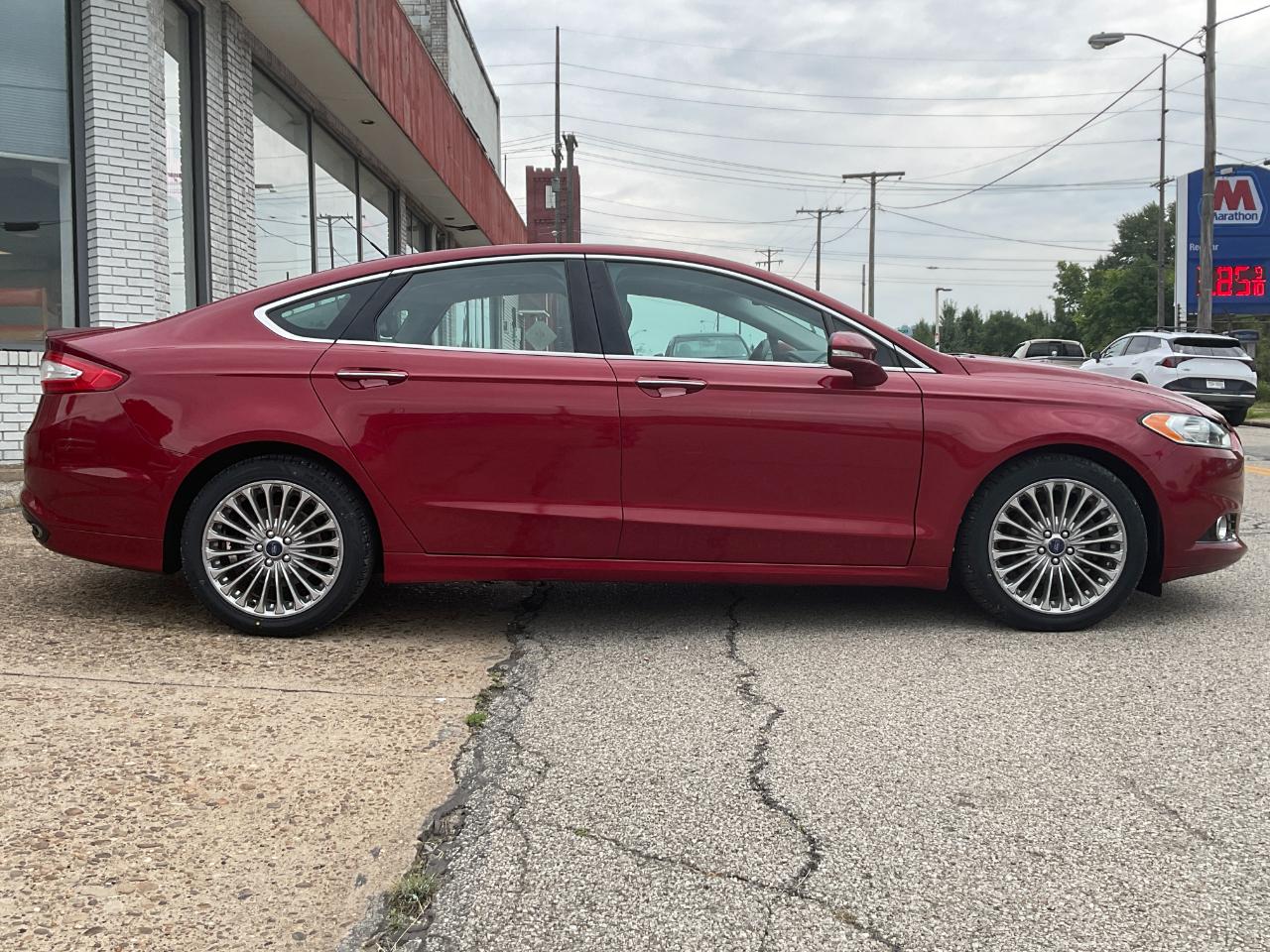 Ford Fusion Titanium AWD 2013