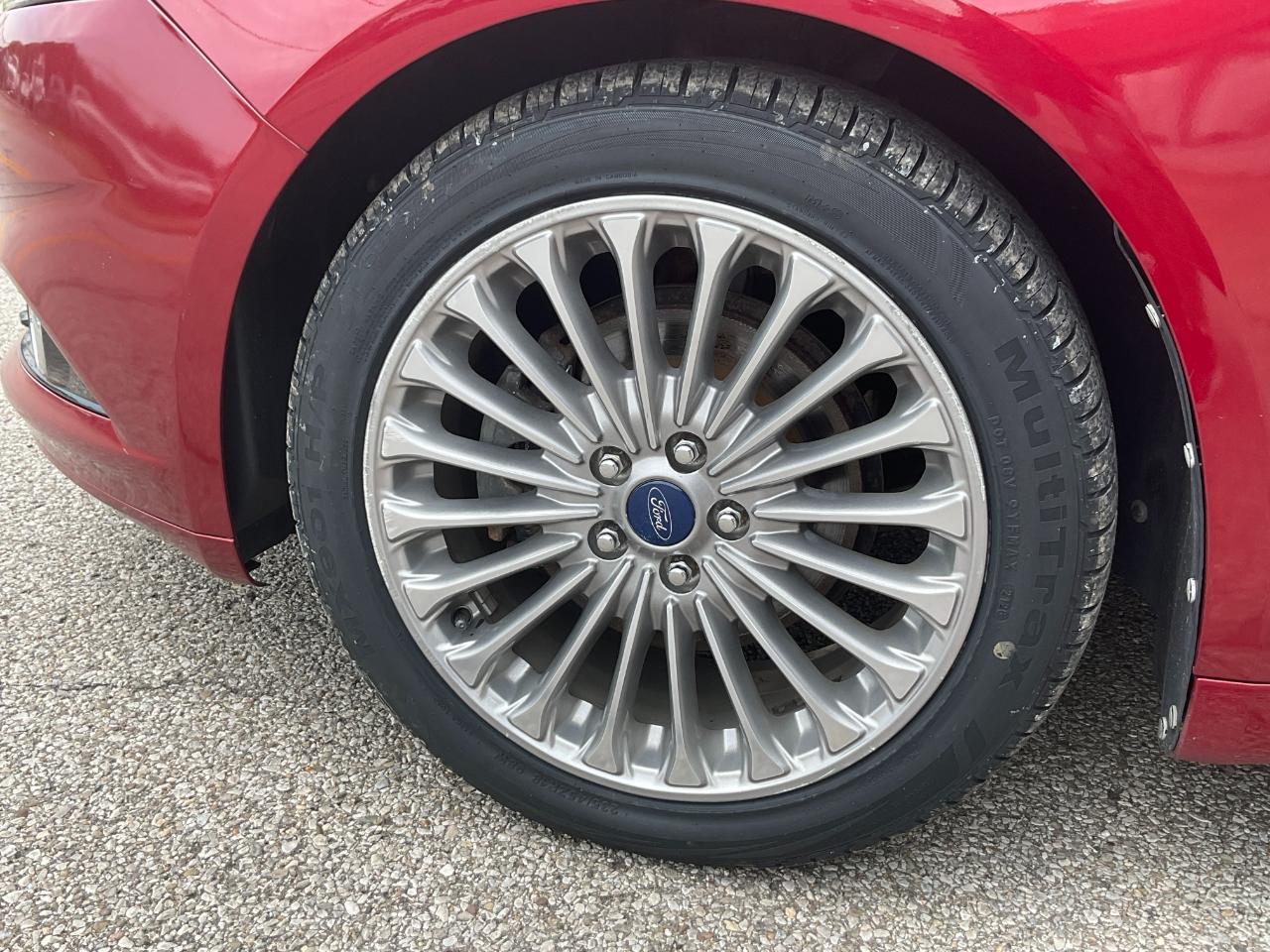 Ford Fusion Titanium AWD 2013