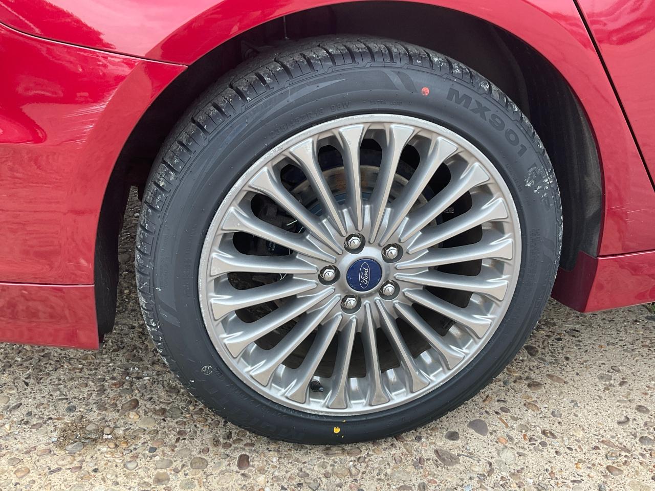 Ford Fusion Titanium AWD 2013