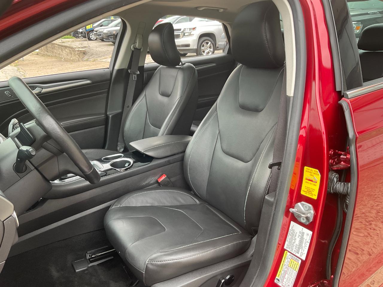 Ford Fusion Titanium AWD 2013
