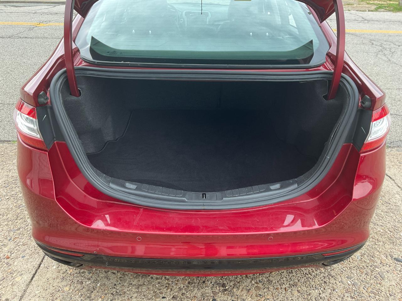 Ford Fusion Titanium AWD 2013