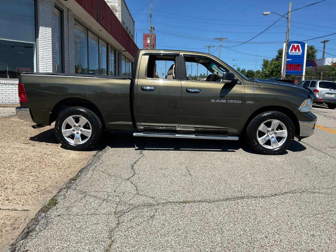 RAM 1500 SLT Quad Cab 4WD 2012