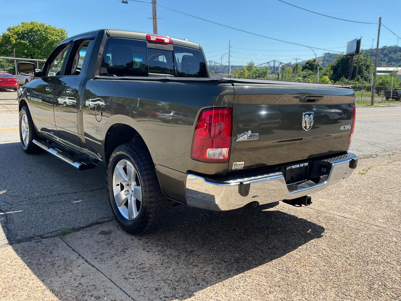 RAM 1500 SLT Quad Cab 4WD 2012