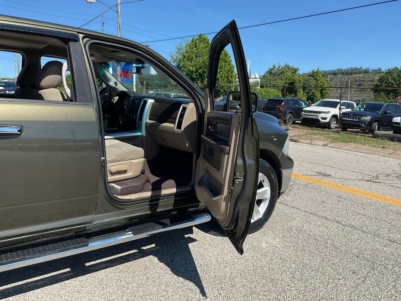 RAM 1500 SLT Quad Cab 4WD 2012