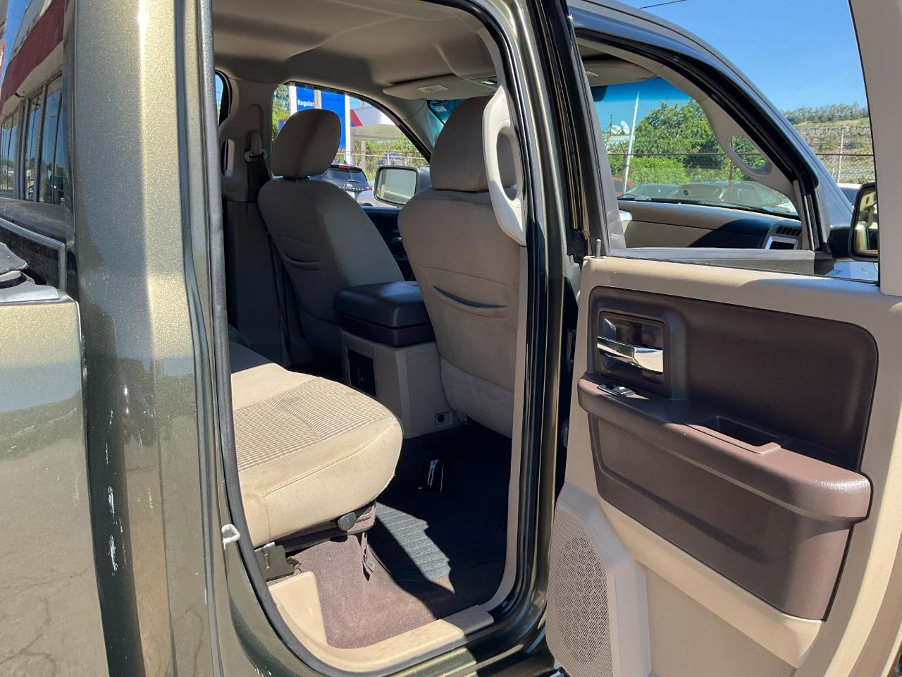 RAM 1500 SLT Quad Cab 4WD 2012
