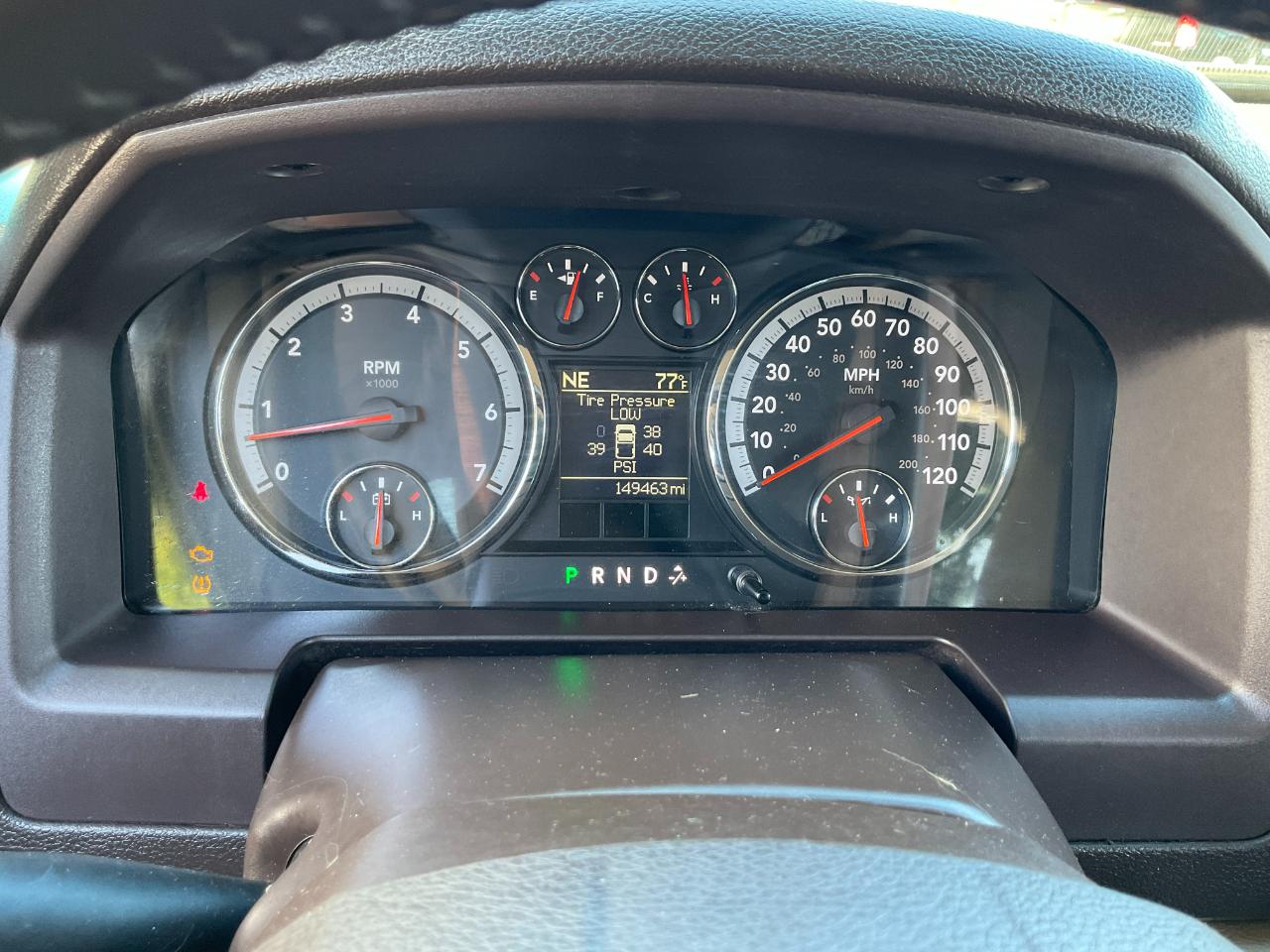 RAM 1500 SLT Quad Cab 4WD 2012