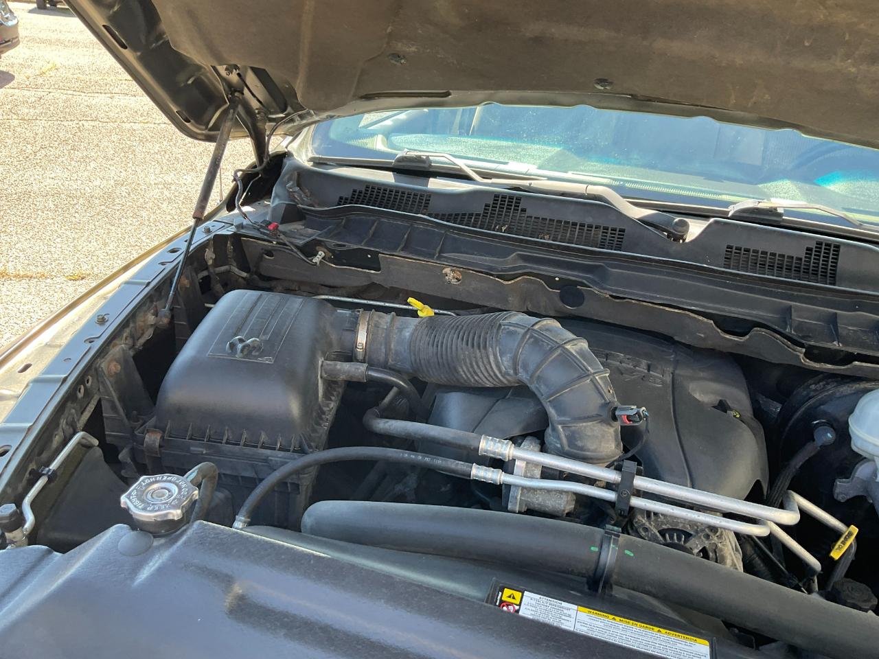 RAM 1500 SLT Quad Cab 4WD 2012