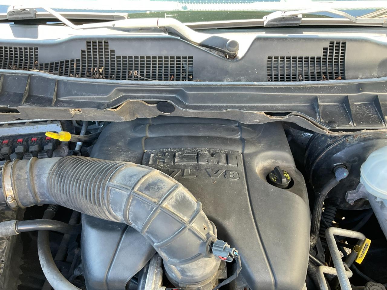 RAM 1500 SLT Quad Cab 4WD 2012