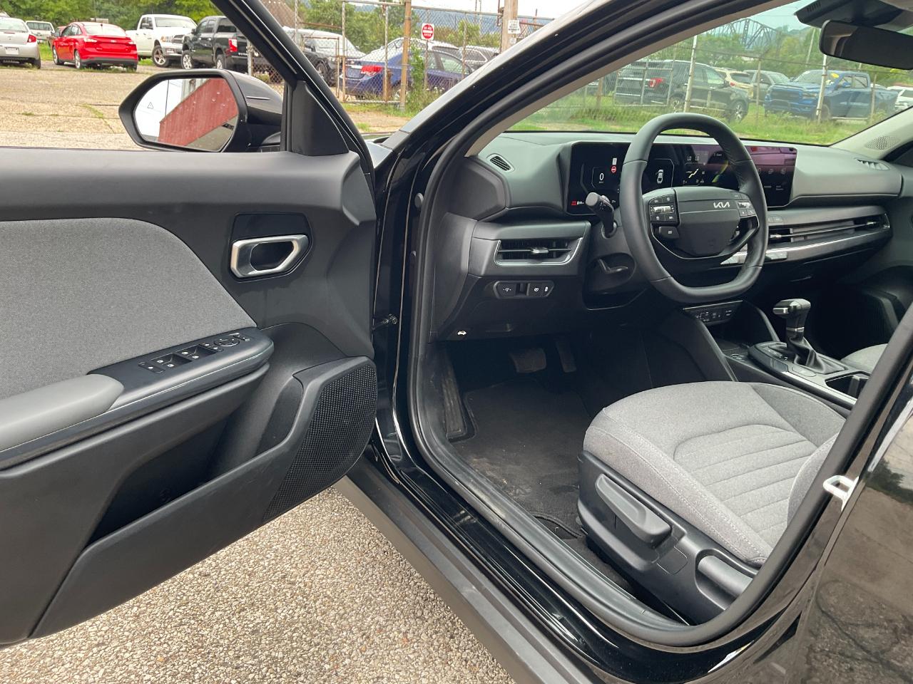 Kia K4 EX 2025