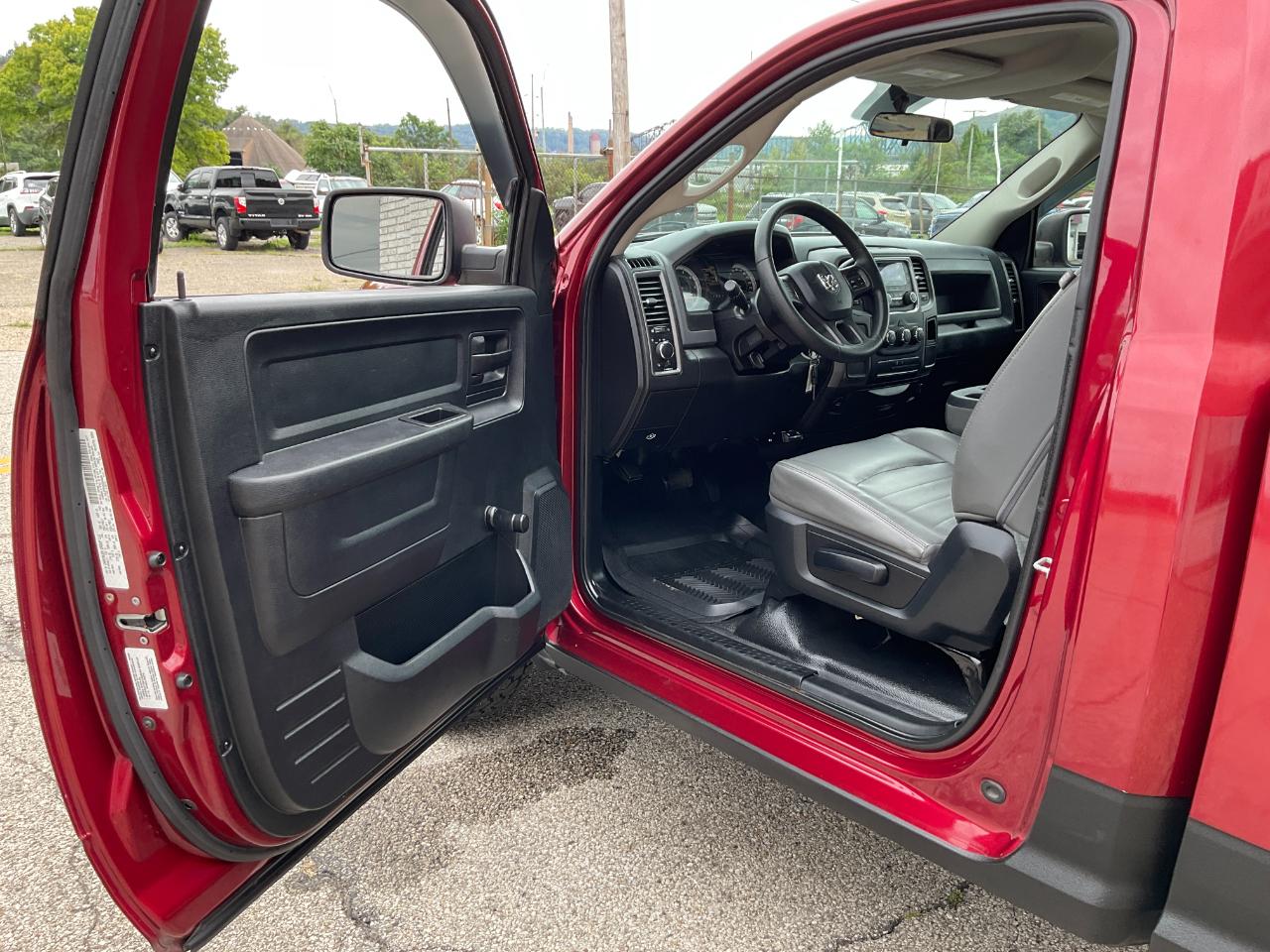 RAM 1500 Tradesman Regular Cab SWB 4WD 2013