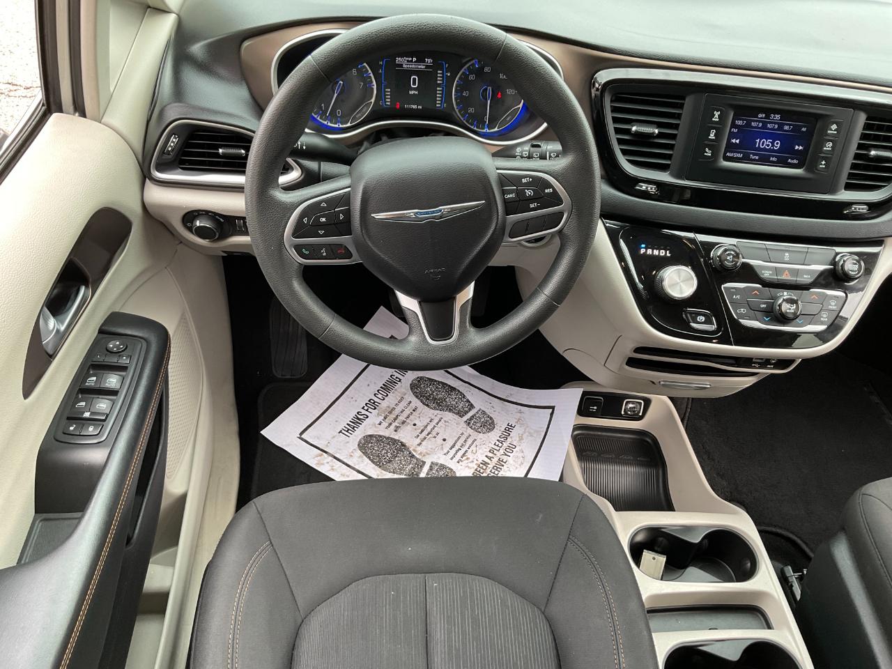 Chrysler Pacifica Touring 2017