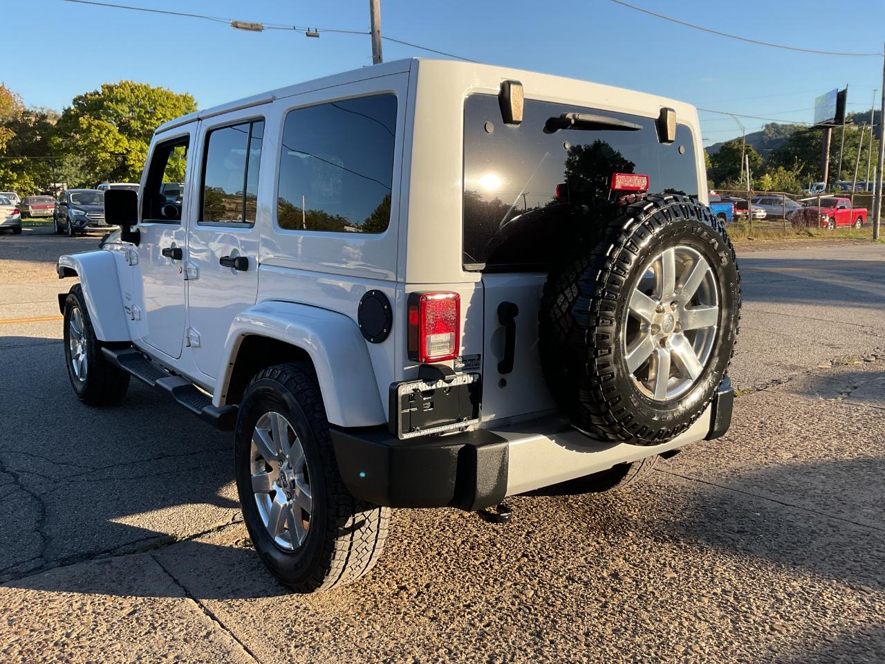 Jeep Wrangler Unlimited Sahara 4WD 2013