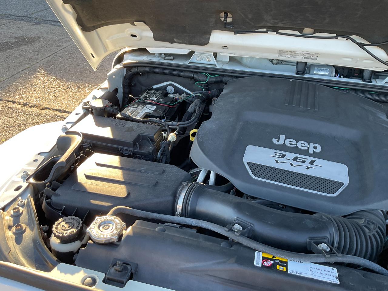 Jeep Wrangler Unlimited Sahara 4WD 2013