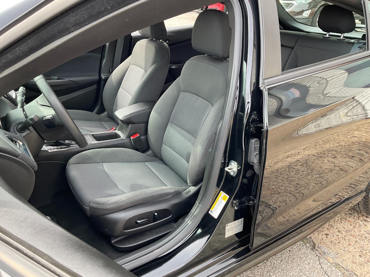 Chevrolet Cruze LT Auto Hatchback 2018