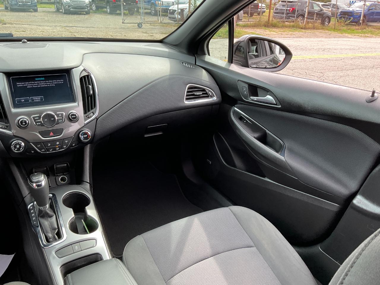 Chevrolet Cruze LT Auto Hatchback 2018