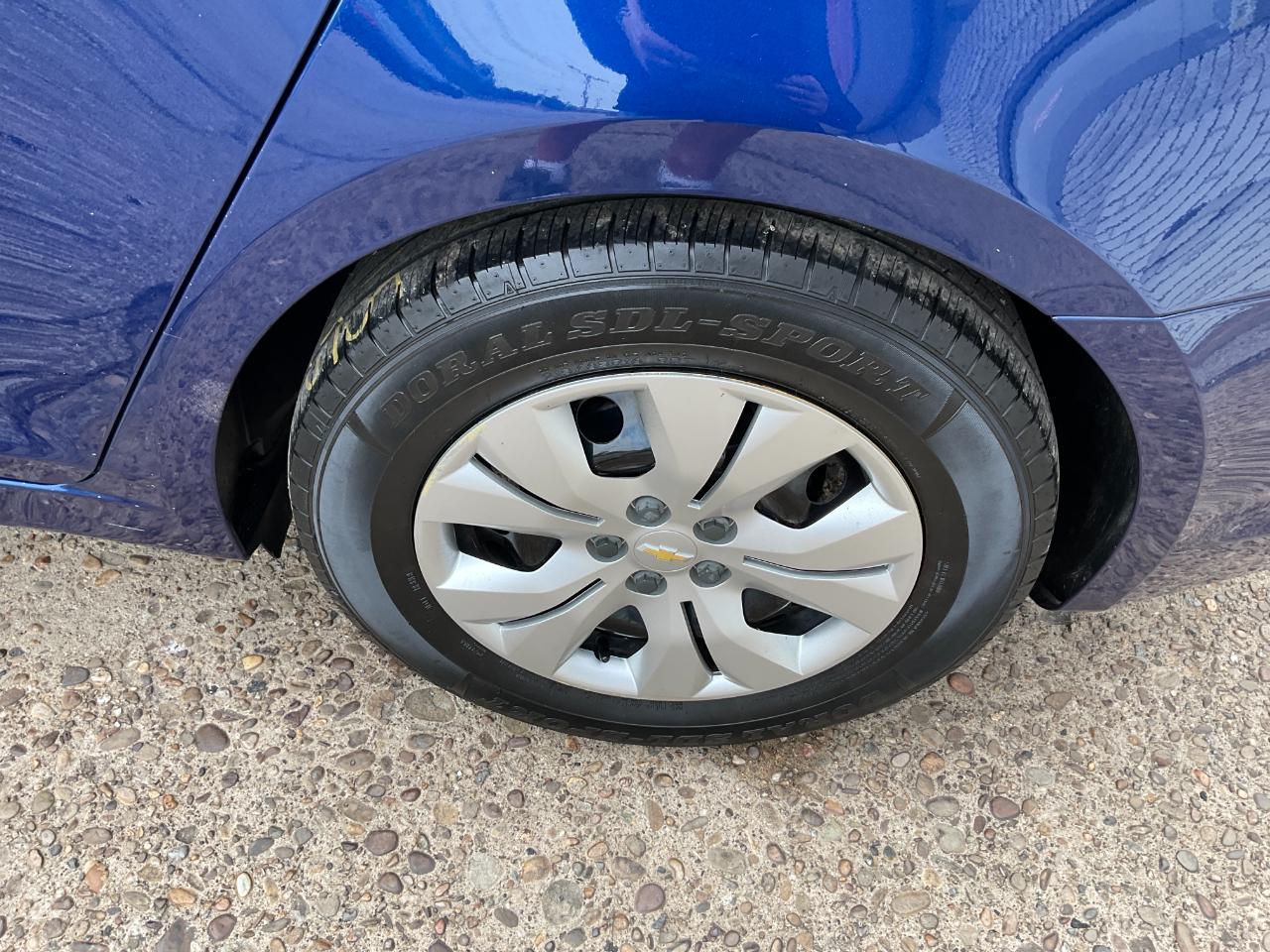 Chevrolet Cruze LS Auto 2013