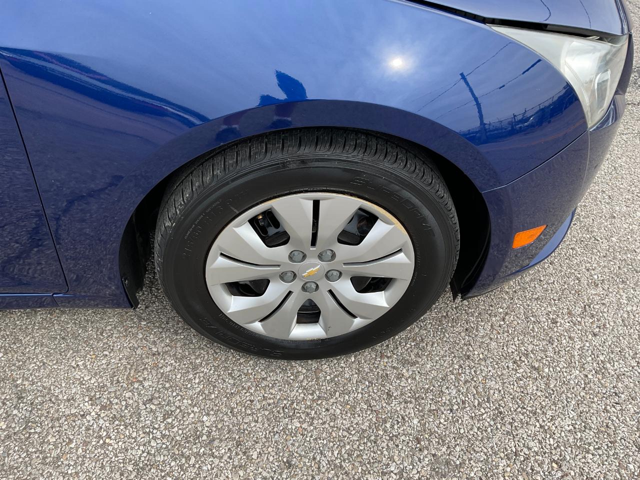 Chevrolet Cruze LS Auto 2013