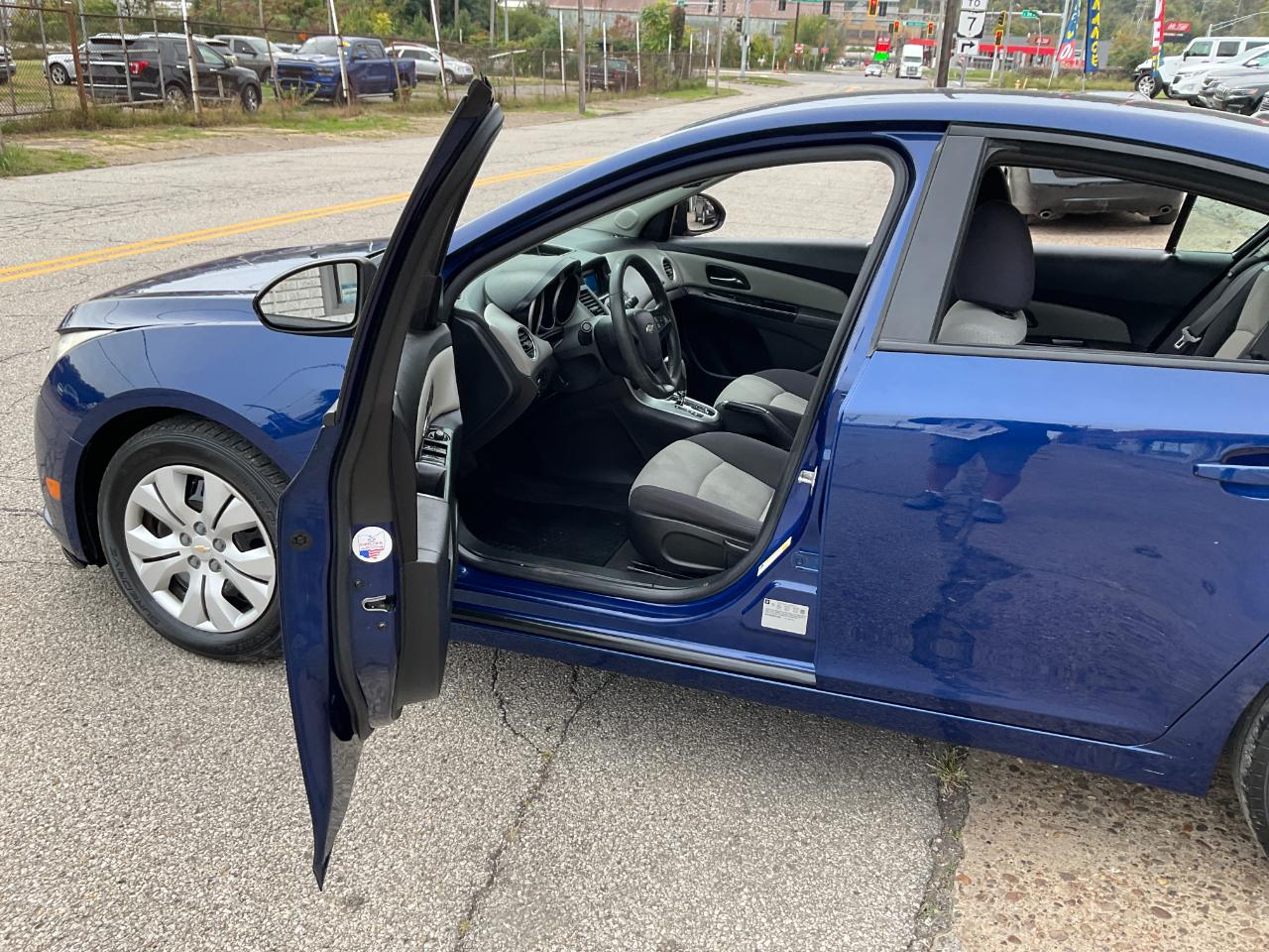 Chevrolet Cruze LS Auto 2013