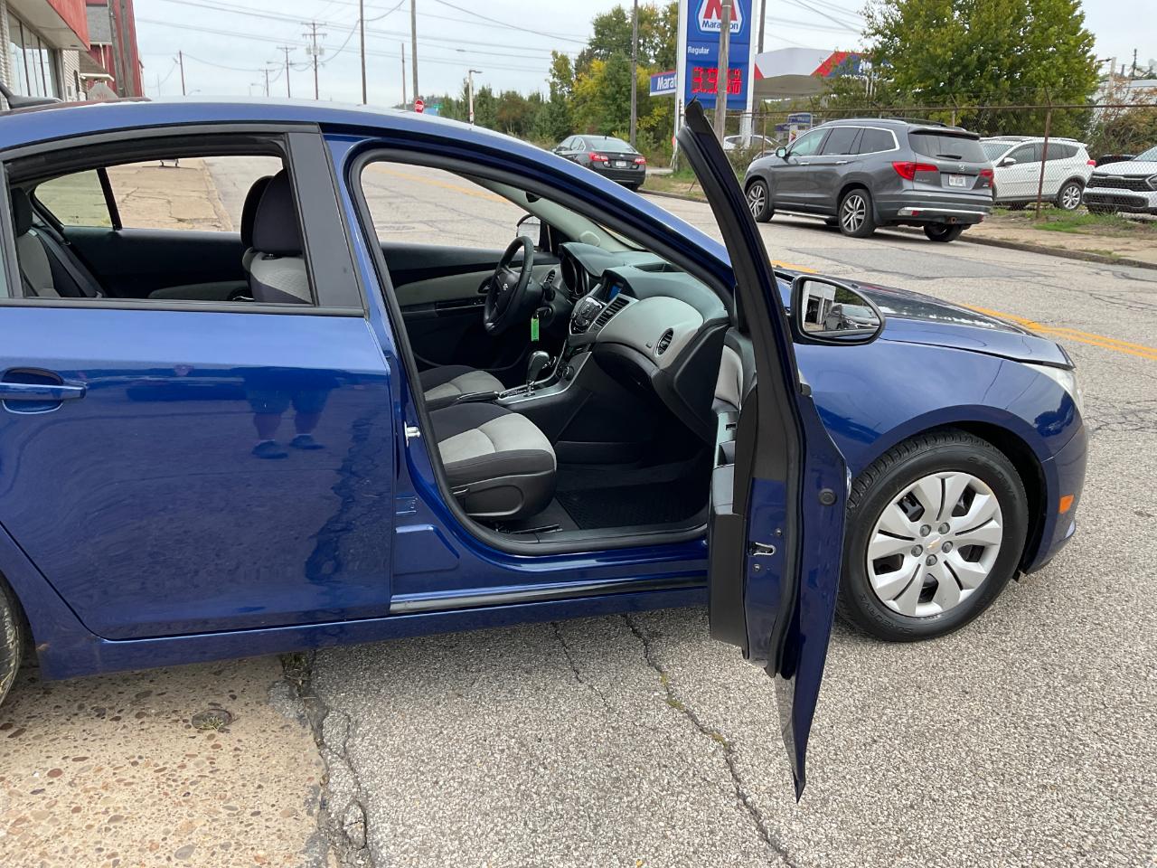 Chevrolet Cruze LS Auto 2013