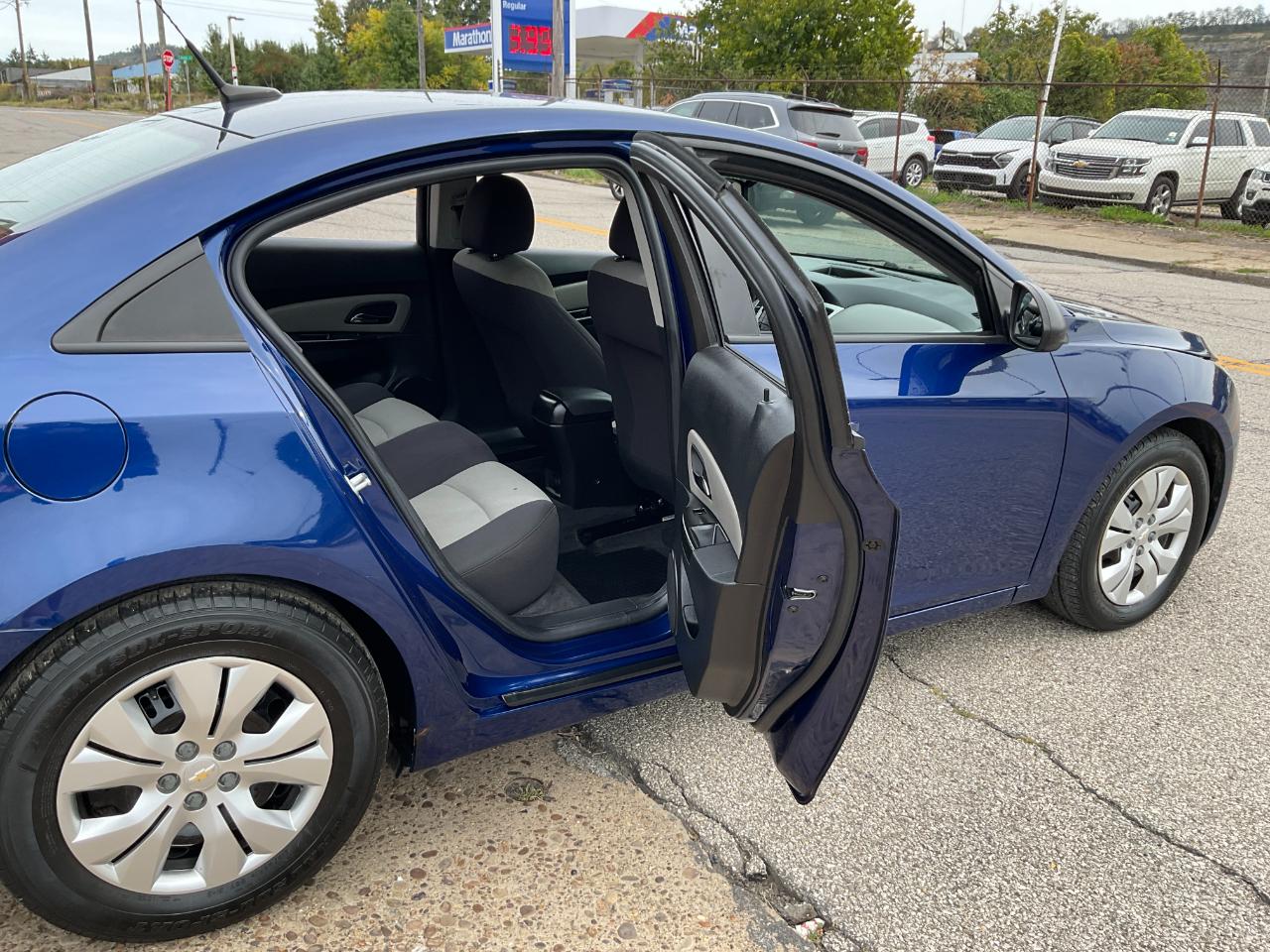 Chevrolet Cruze LS Auto 2013