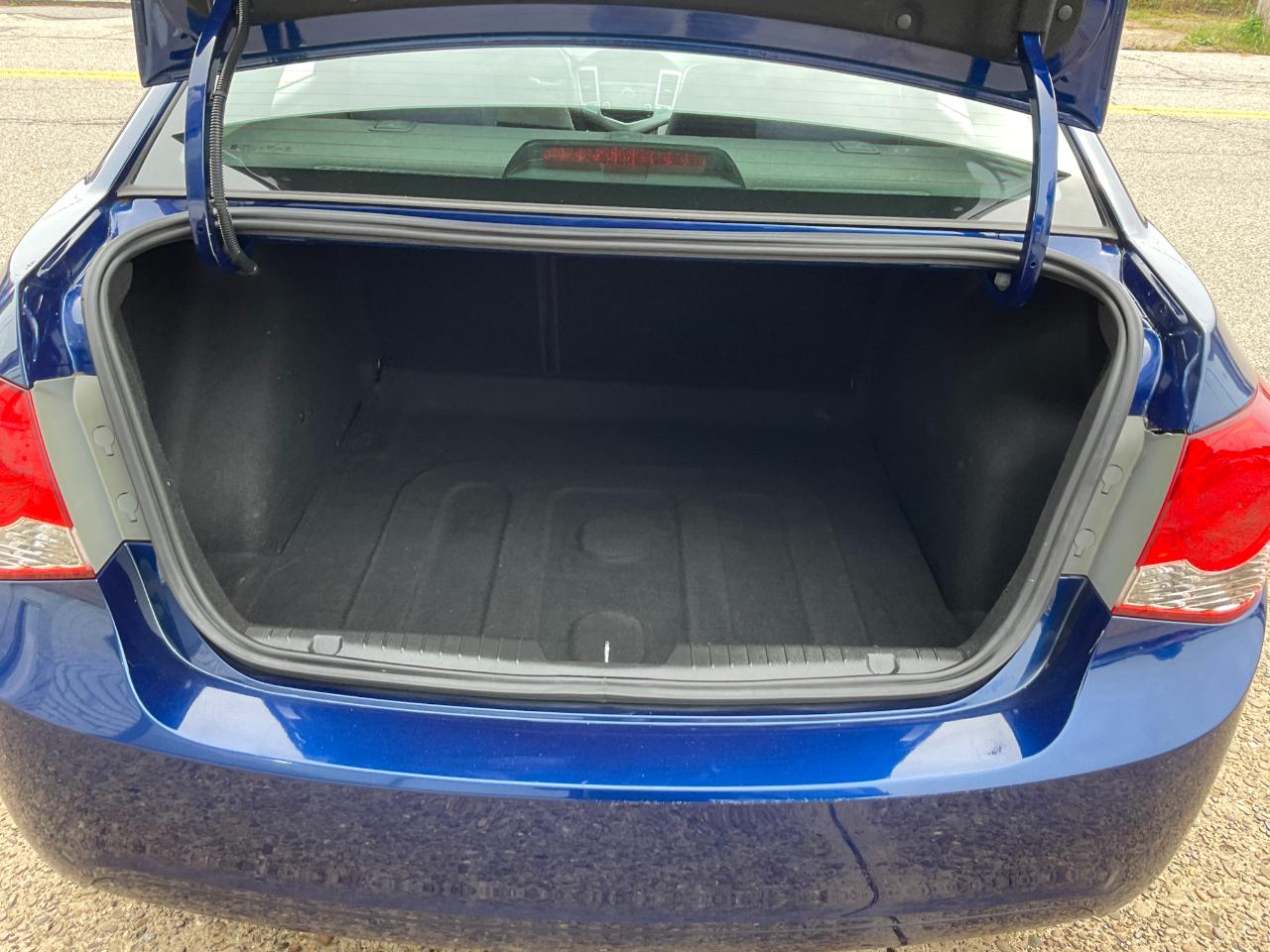 Chevrolet Cruze LS Auto 2013