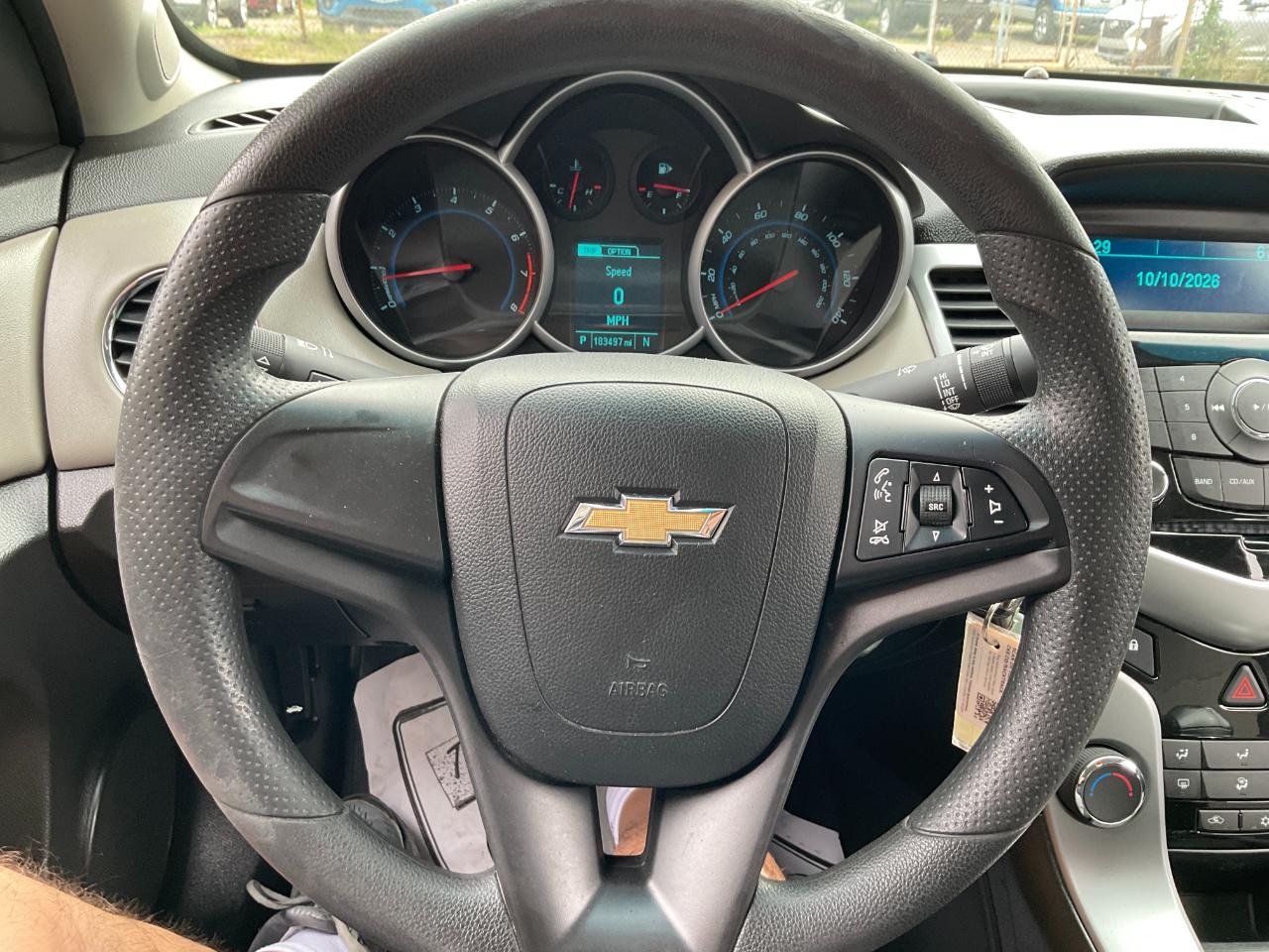 Chevrolet Cruze LS Auto 2013