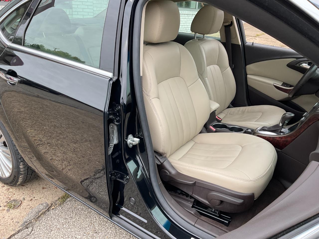 Buick Verano Leather 2012