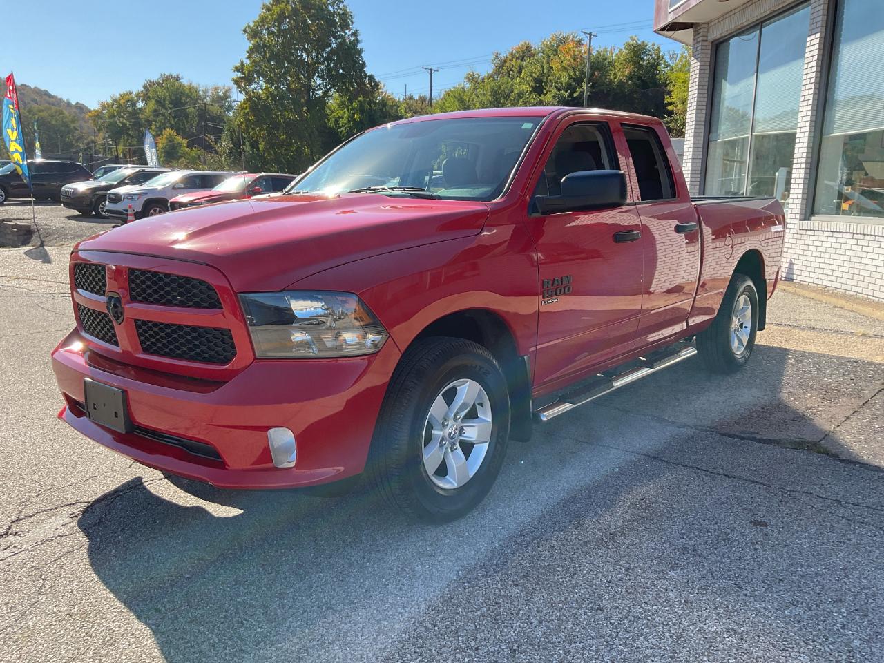 RAM 1500 Classic Tradesman Quad Cab 4WD 2019