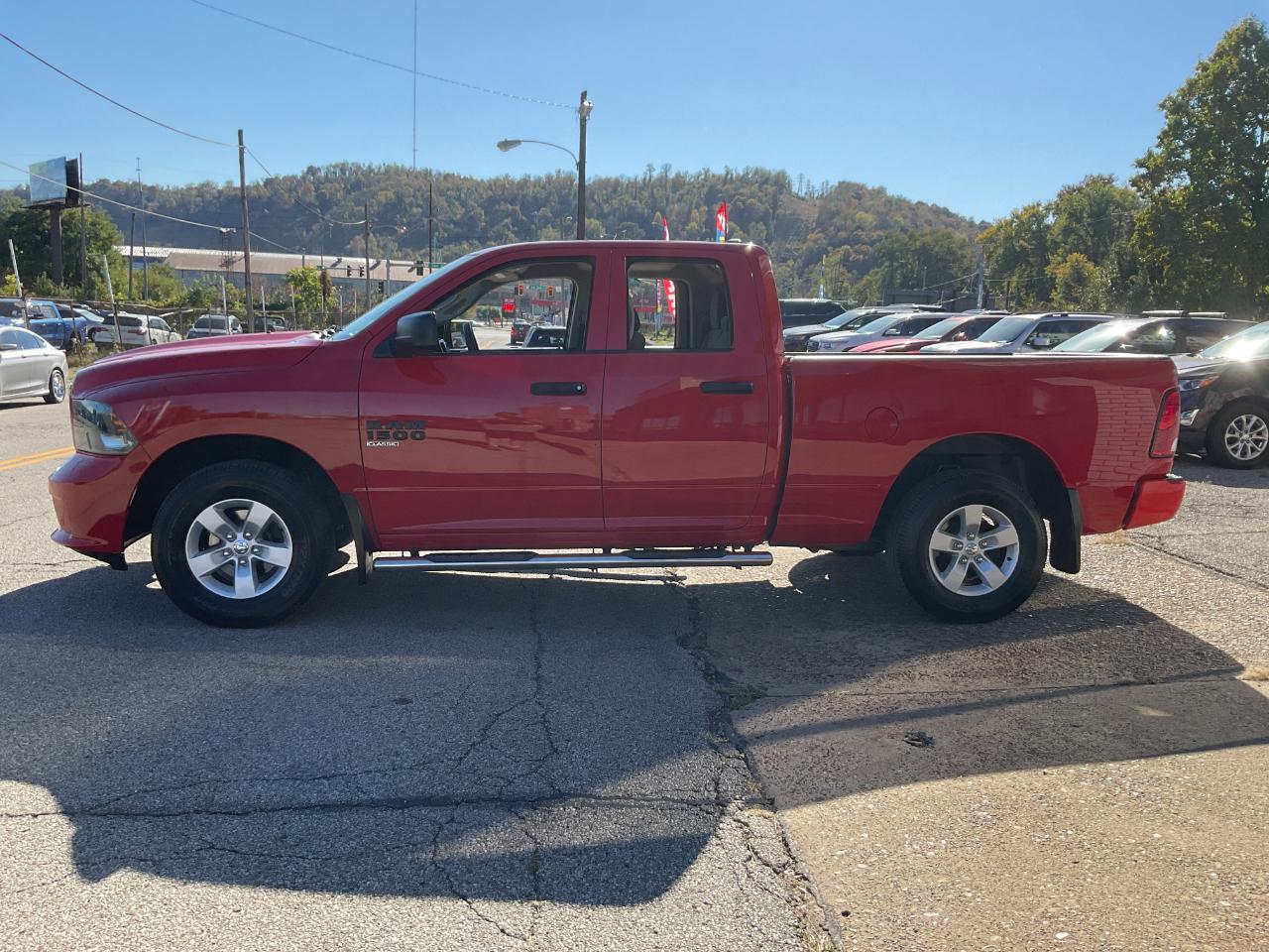 RAM 1500 Classic Tradesman Quad Cab 4WD 2019