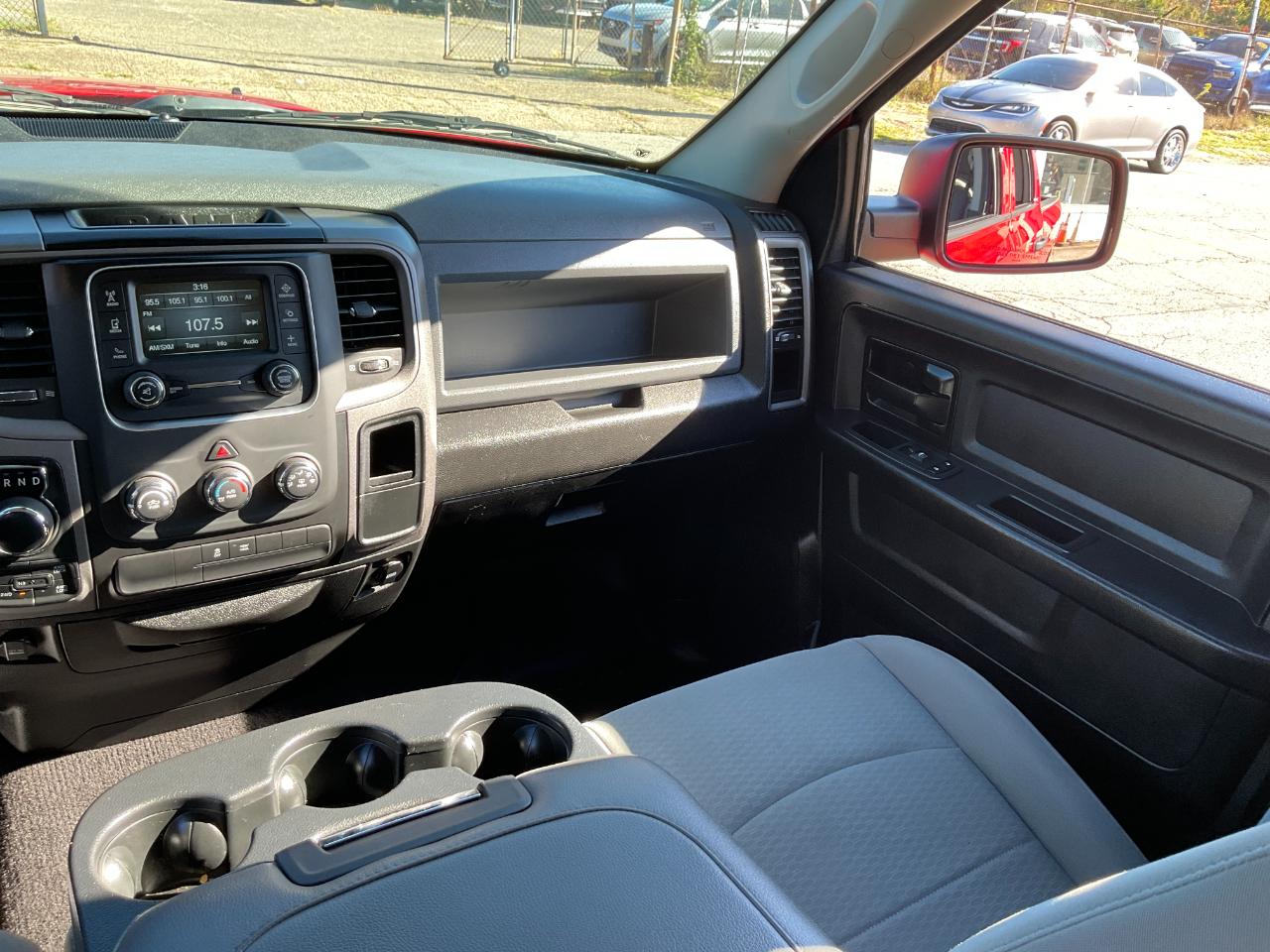 RAM 1500 Classic Tradesman Quad Cab 4WD 2019