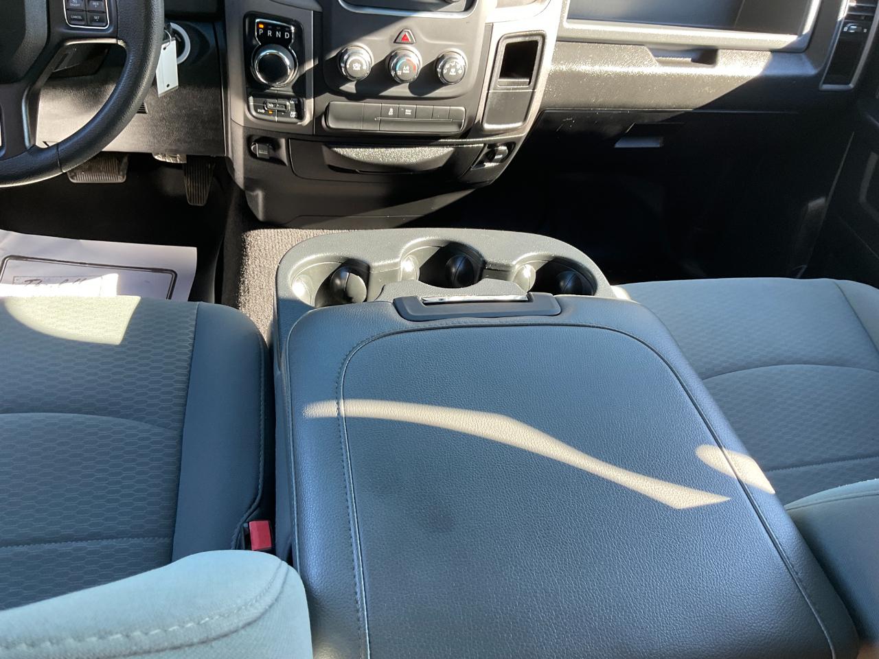 RAM 1500 Classic Tradesman Quad Cab 4WD 2019