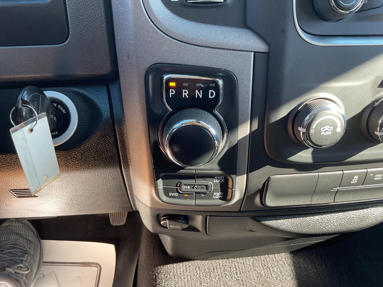 RAM 1500 Classic Tradesman Quad Cab 4WD 2019