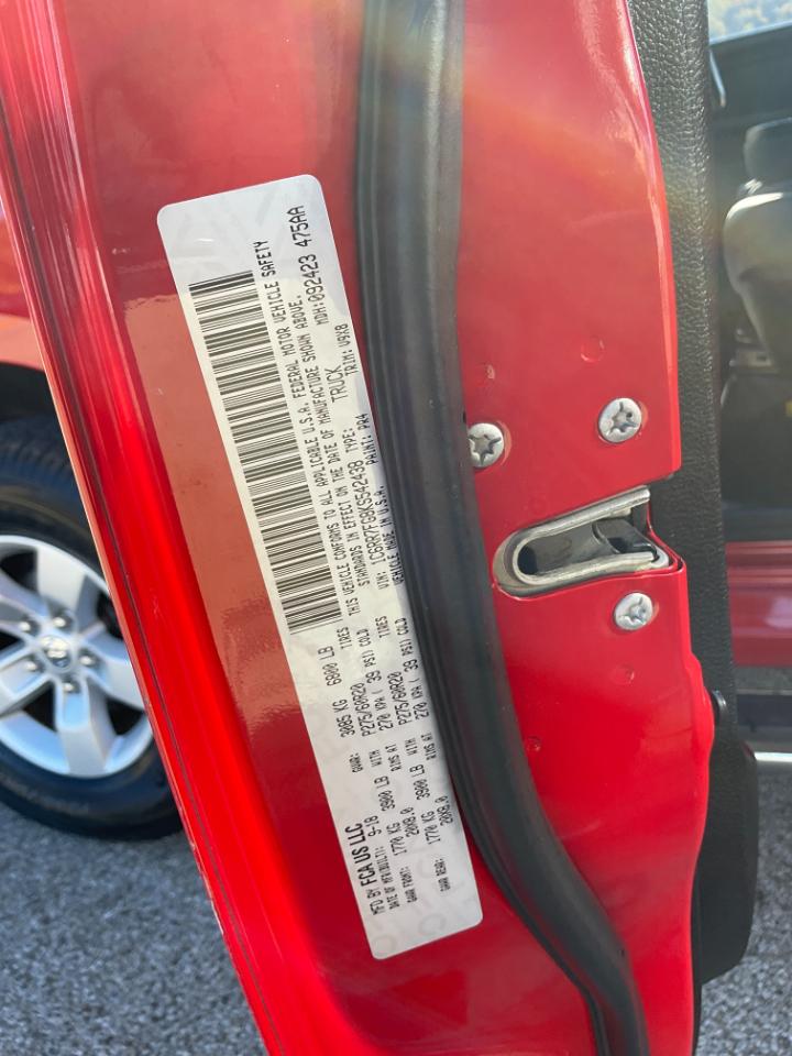 RAM 1500 Classic Tradesman Quad Cab 4WD 2019