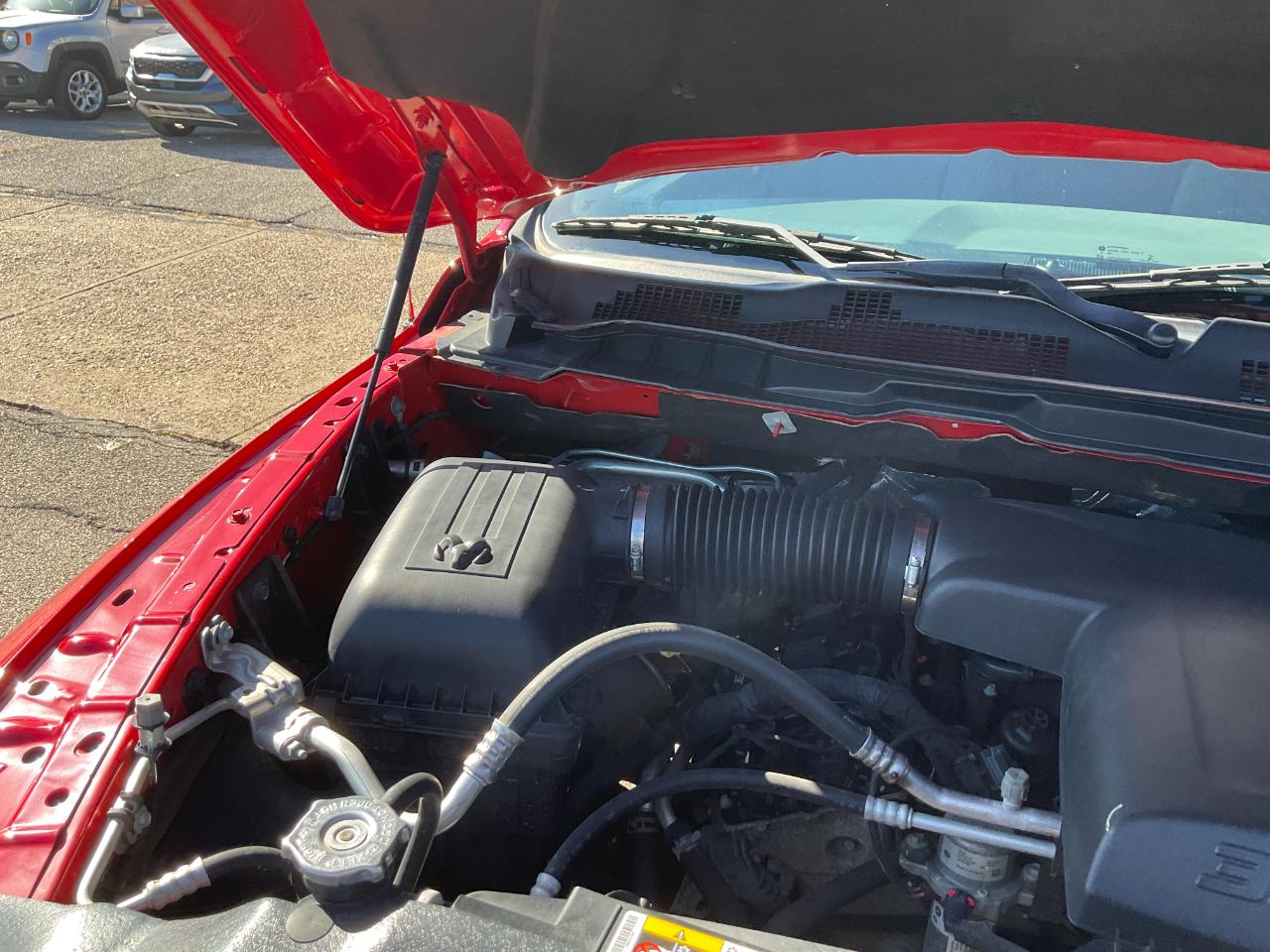 RAM 1500 Classic Tradesman Quad Cab 4WD 2019