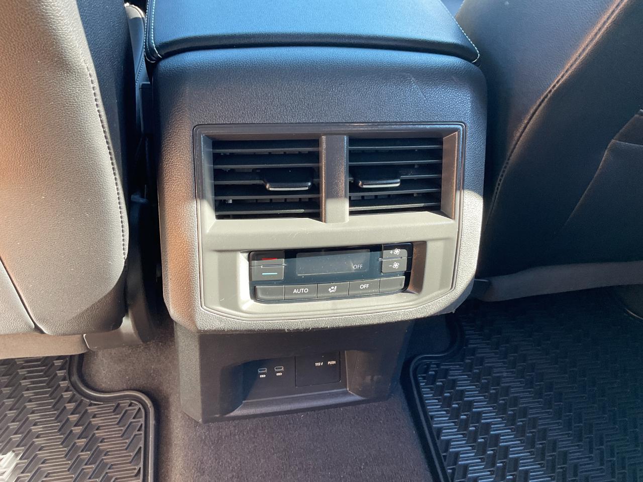 Volkswagen Atlas V6 SE w/Technology 4MOTION 2021
