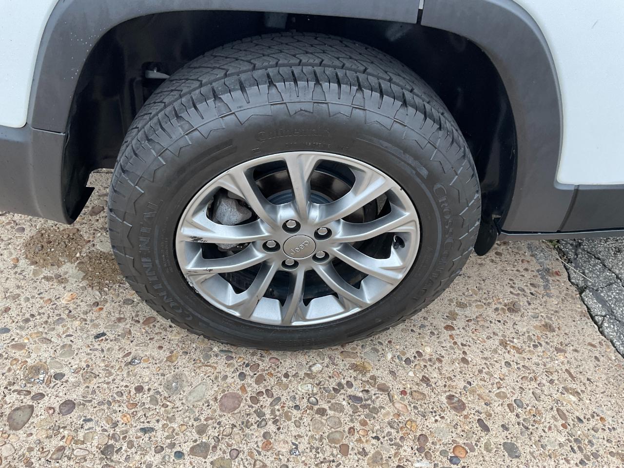 Jeep Cherokee Latitude Plus FWD 2019
