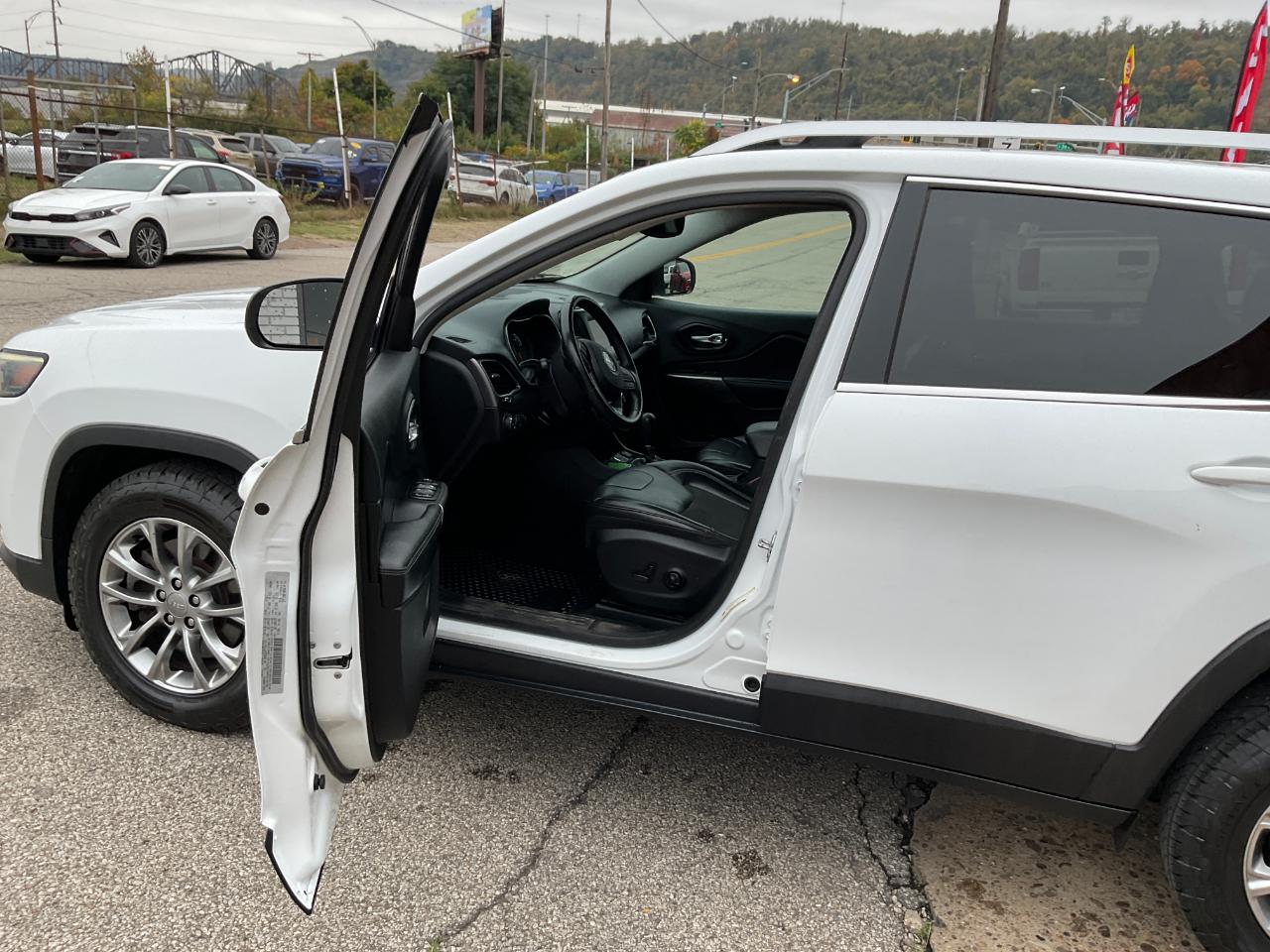 Jeep Cherokee Latitude Plus FWD 2019